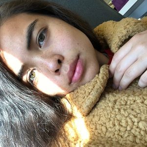 Meet your Posher, Makaila